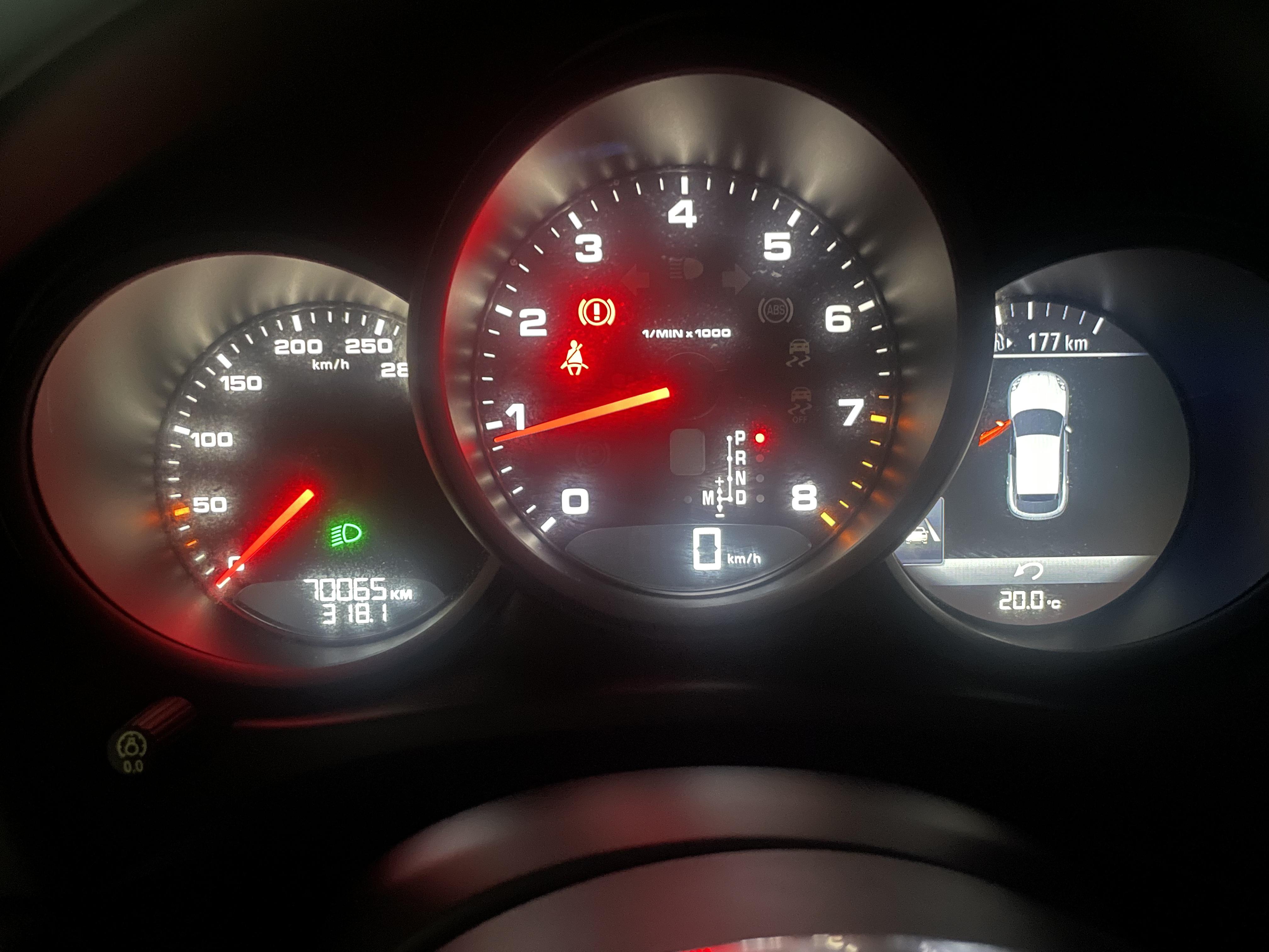 Porsche Macan 2017 thumb 5