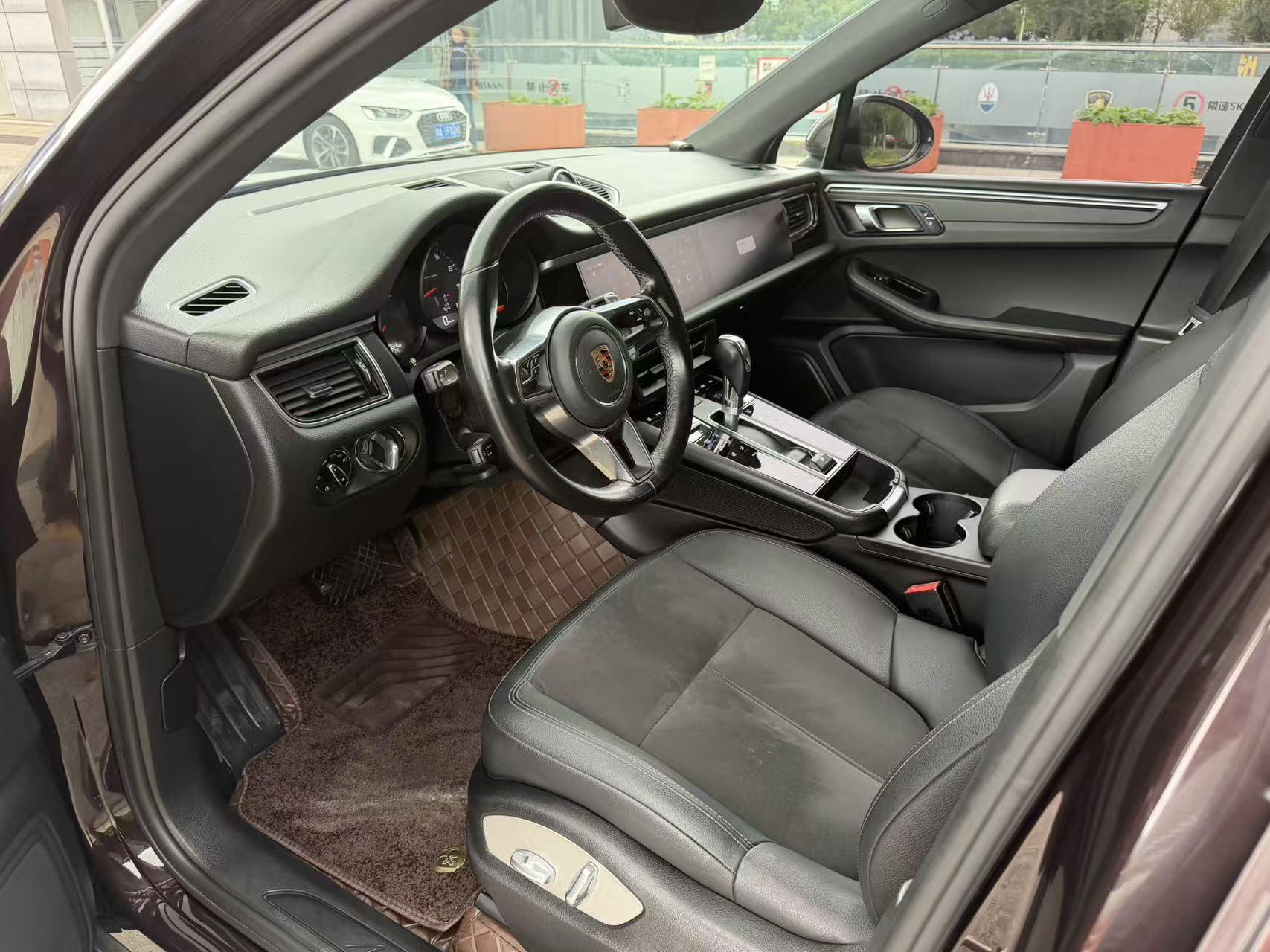 Porsche Macan 2017 thumb 6