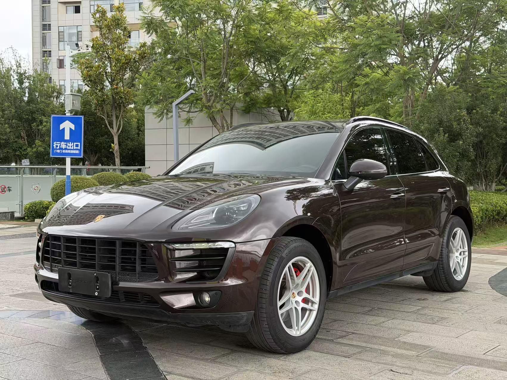 Porsche Macan 2017 thumb 8