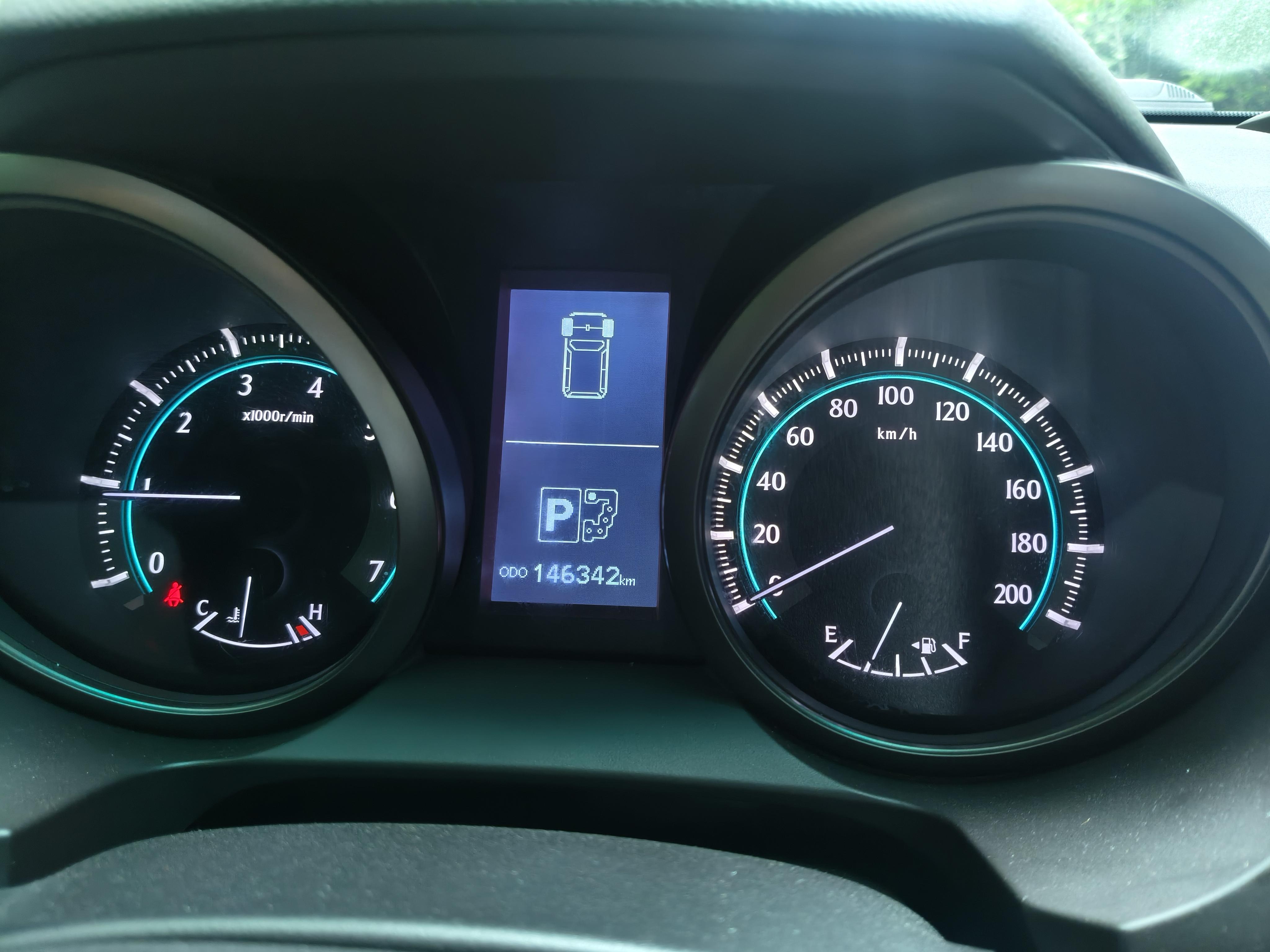 Toyota Land Cruiser Prado 2010 thumb 6