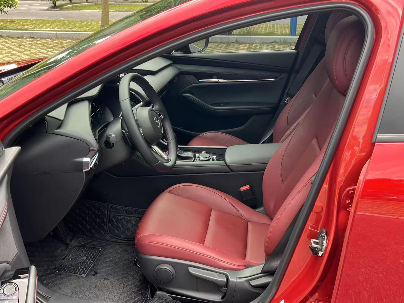 Mazda 3 2023 thumb 7