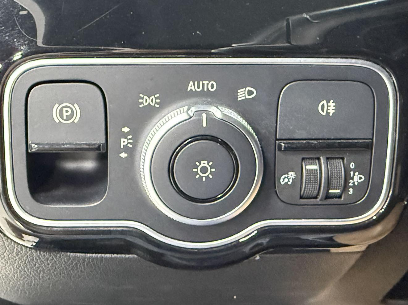 Mercedes-Benz A-Класс 2022 thumb 9