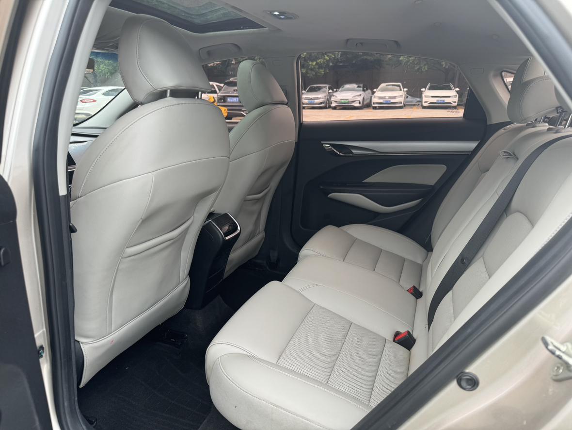 Geely Binrui 2018 thumb 11