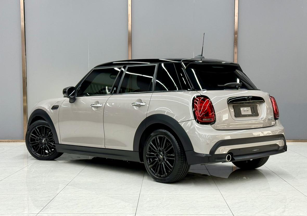 Mini Hatch 2022 thumb 3