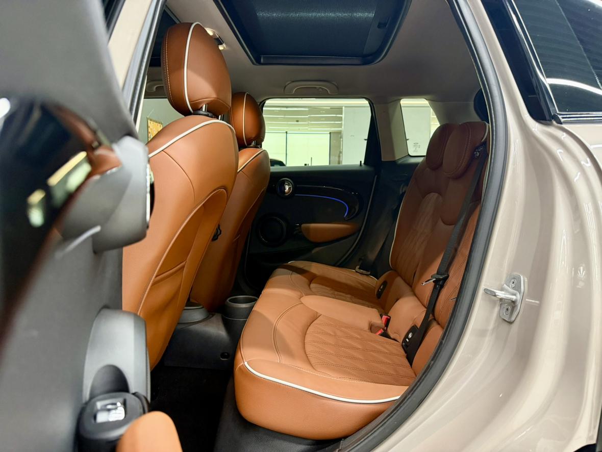 Mini Hatch 2022 thumb 11