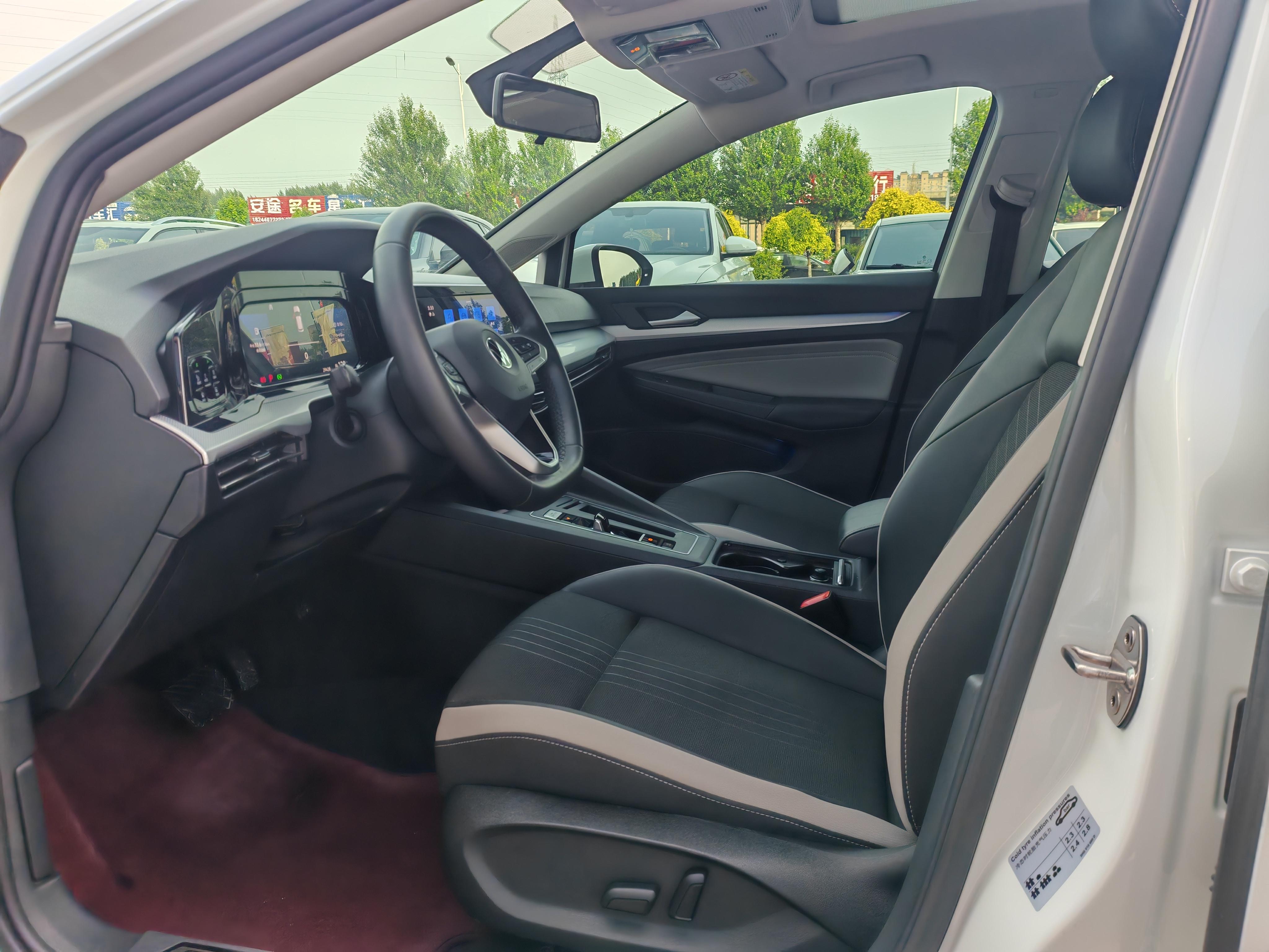 Volkswagen Golf Sportsvan 2023 thumb 8