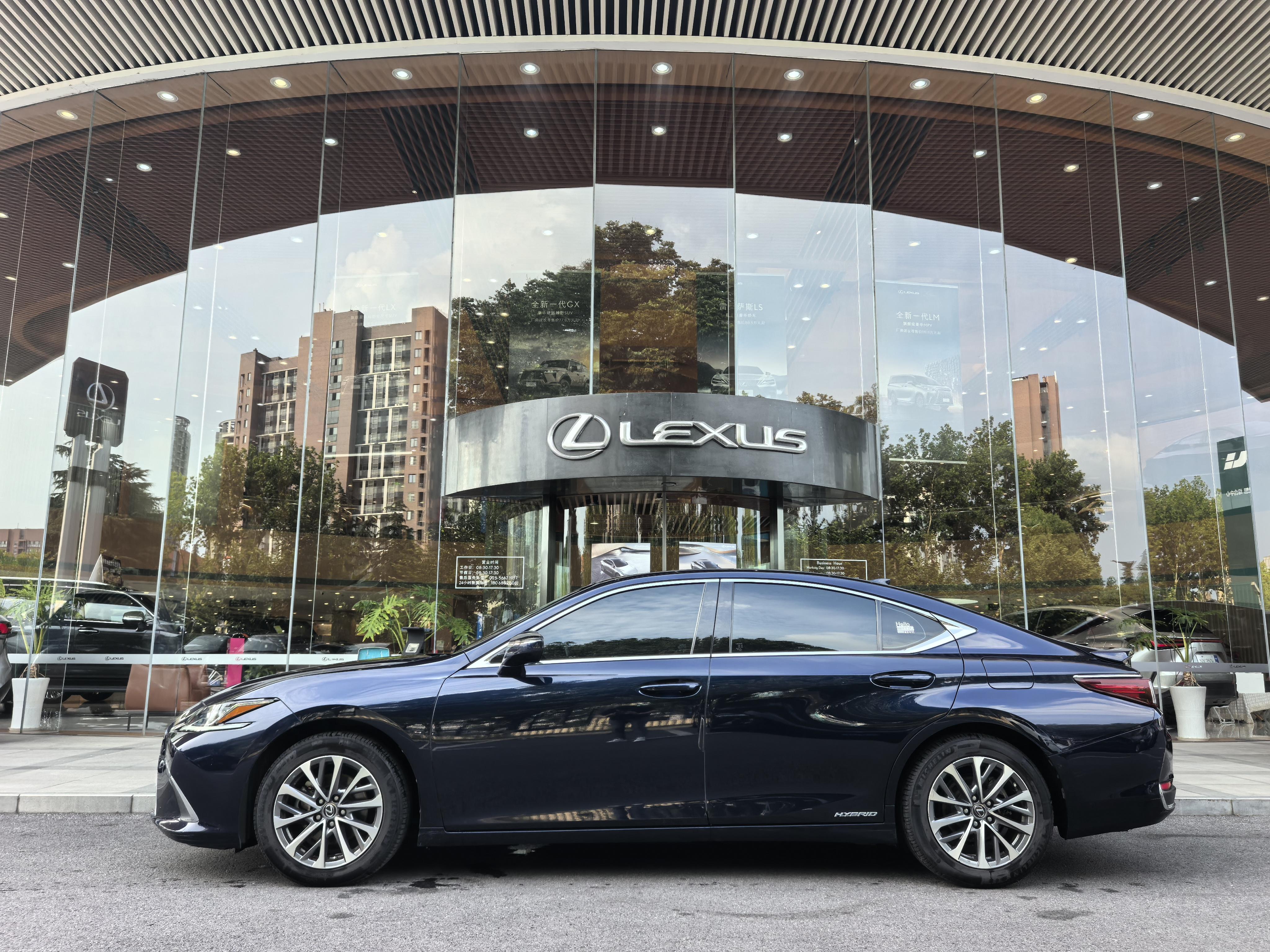 Lexus ES 2021 thumb 2