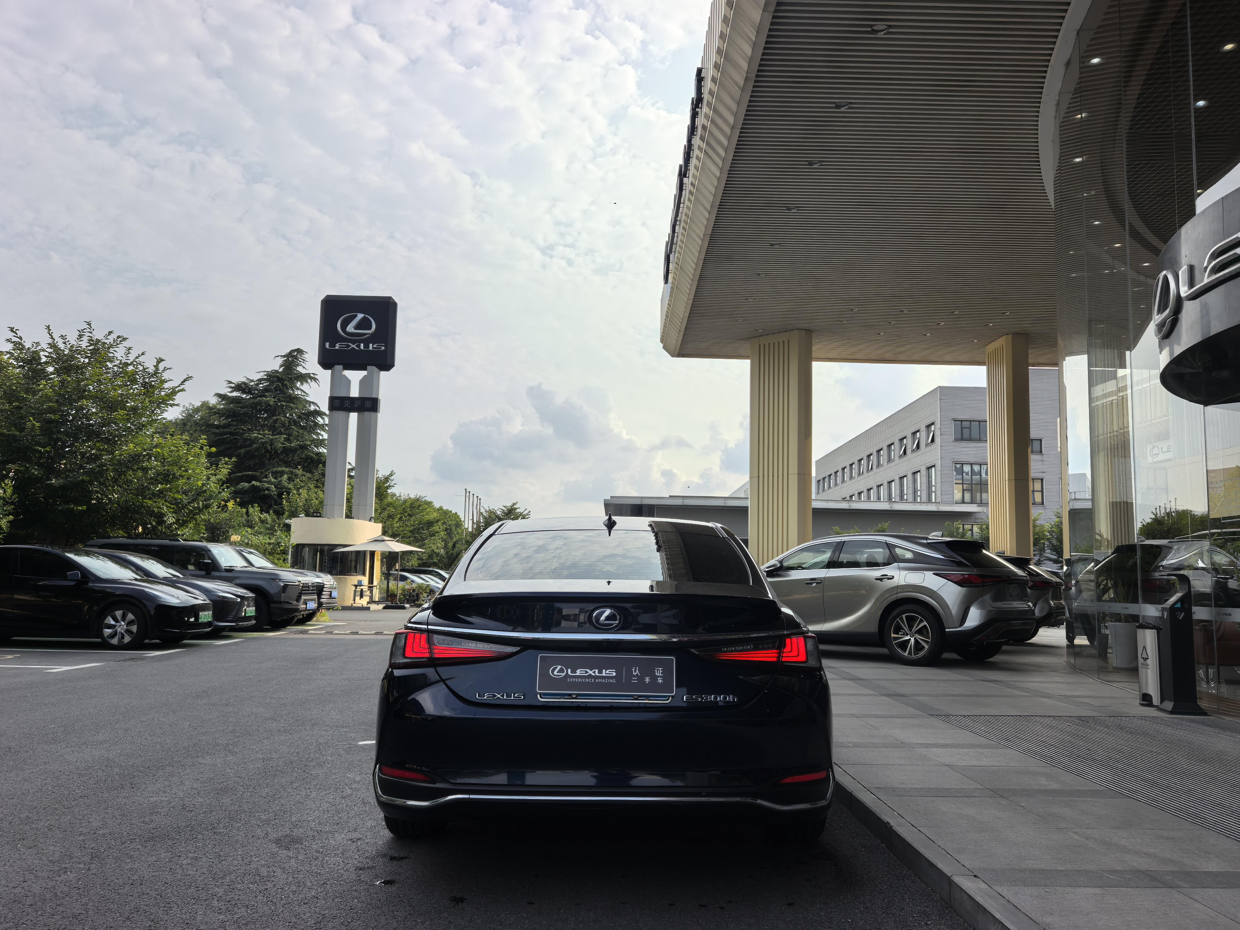 Lexus ES 2021 thumb 4