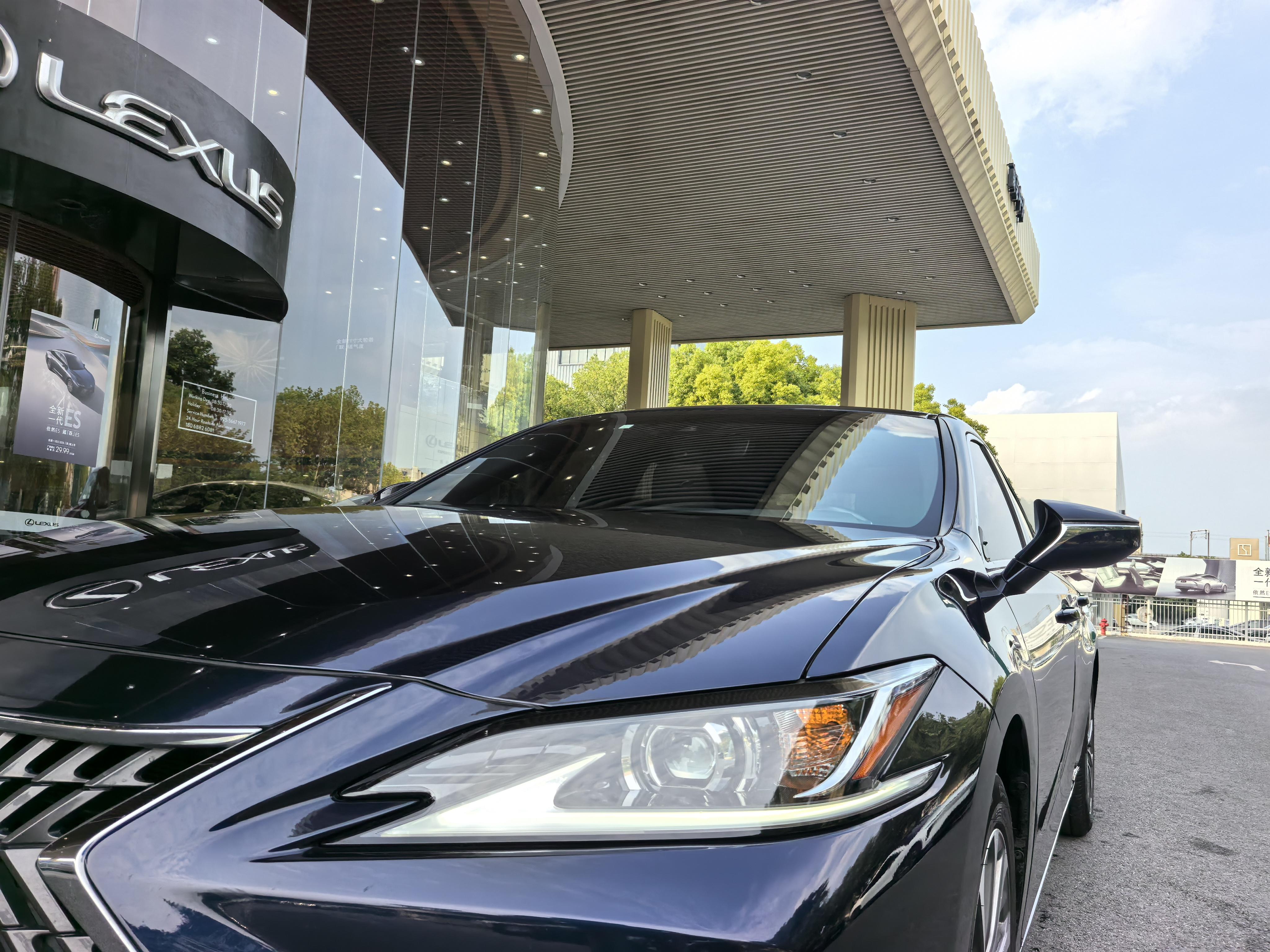 Lexus ES 2021 thumb 6