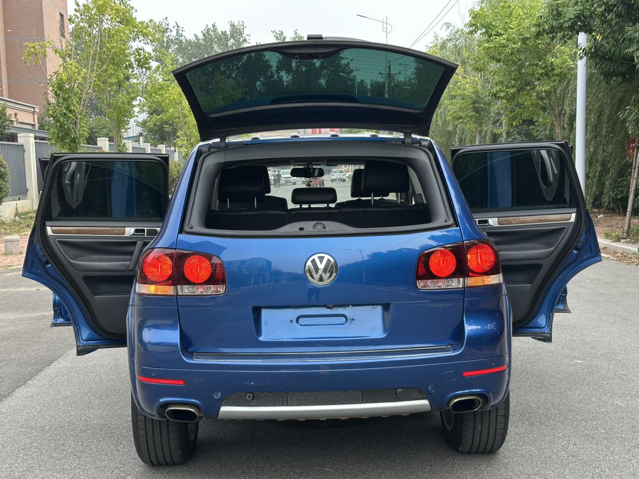 Volkswagen Touareg 2010 thumb 9