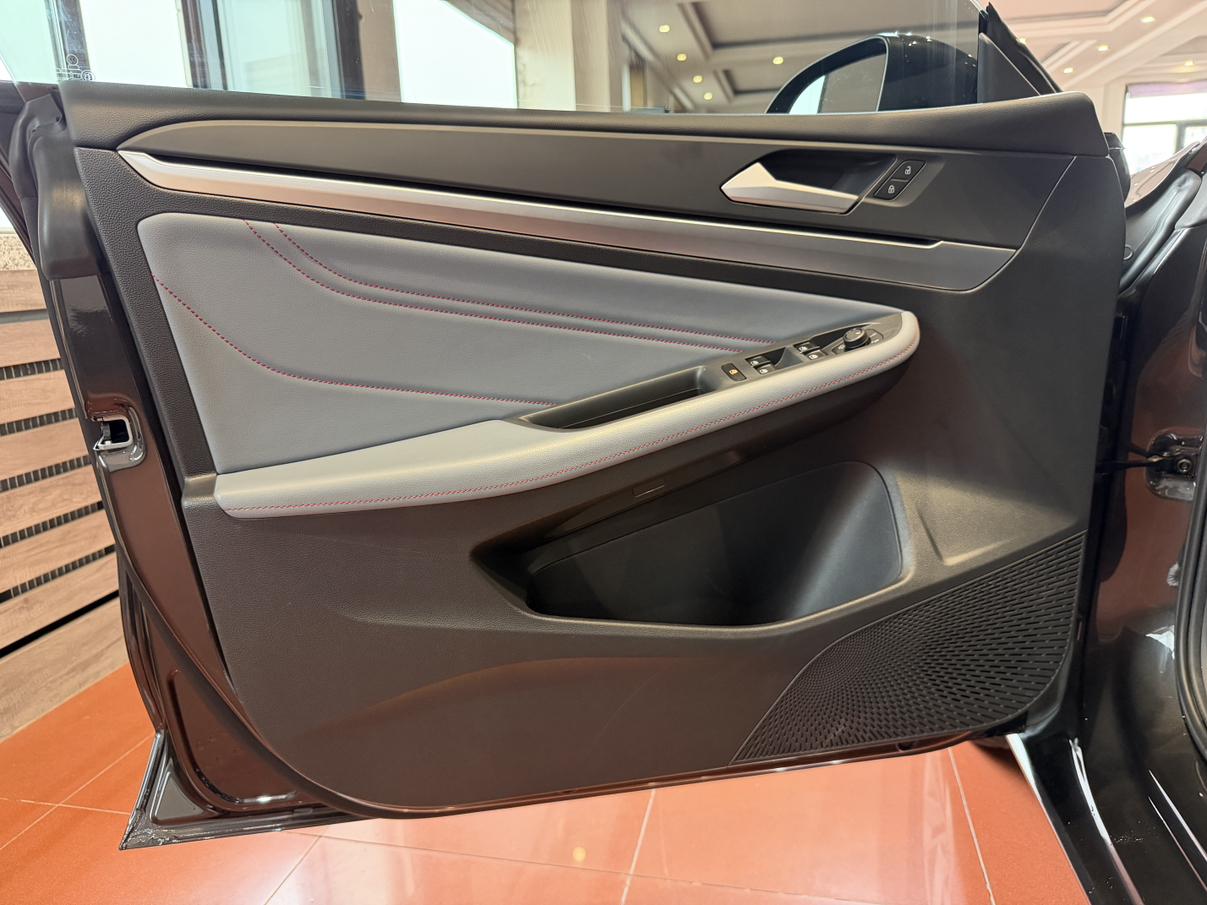 Volkswagen Lamando 2023 thumb 5