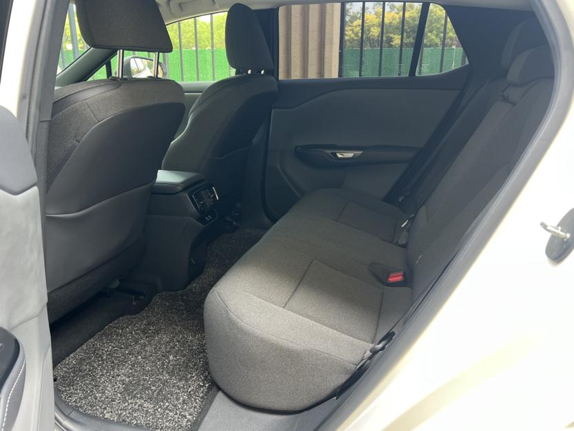 Lexus RZ 2023 thumb 10