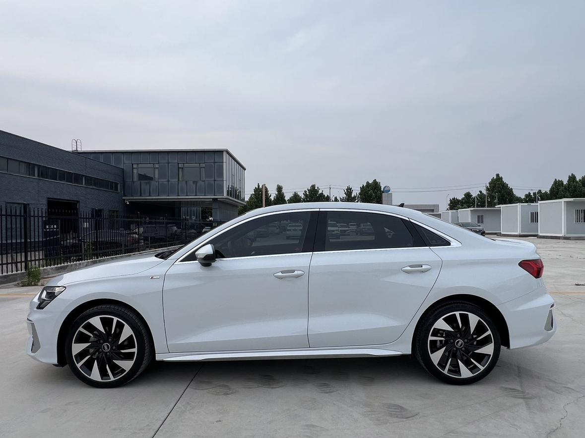 Audi A3 2023 thumb 2