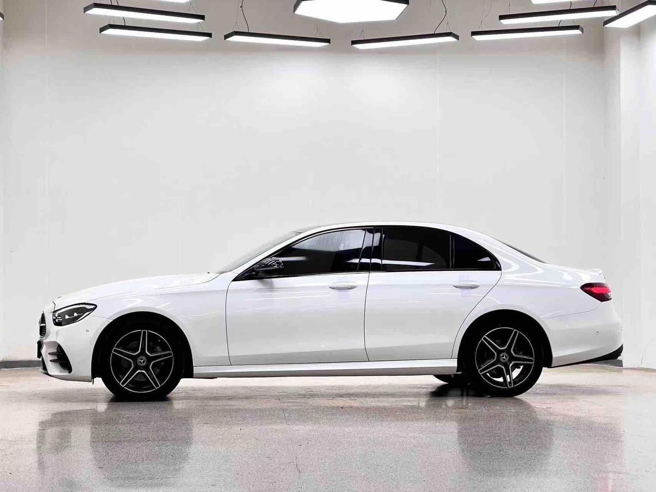 Mercedes-Benz E-Класс 2023 thumb 2