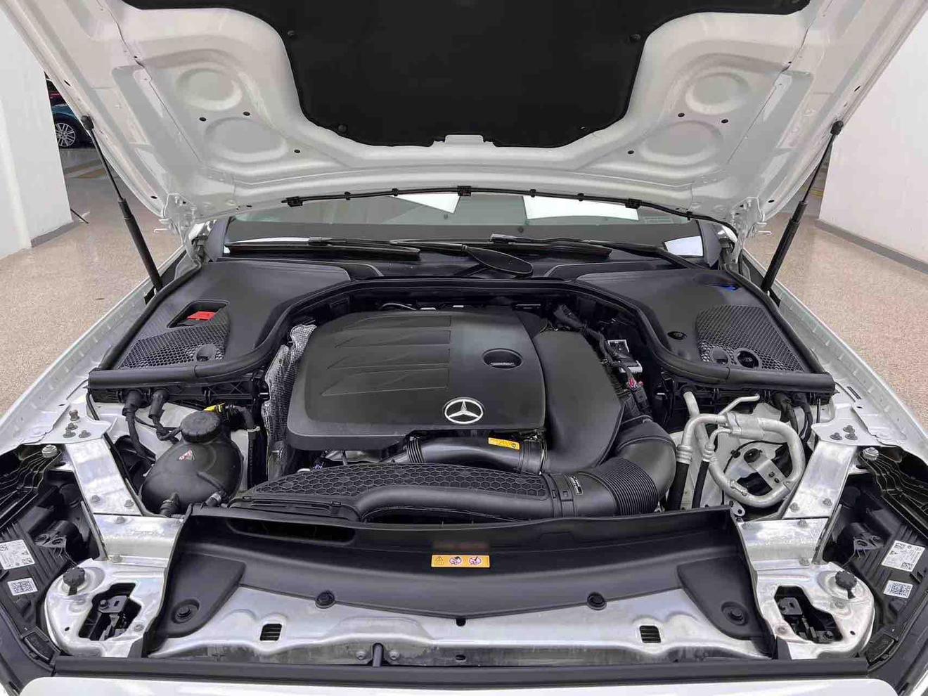 Mercedes-Benz E-Класс 2023 thumb 6