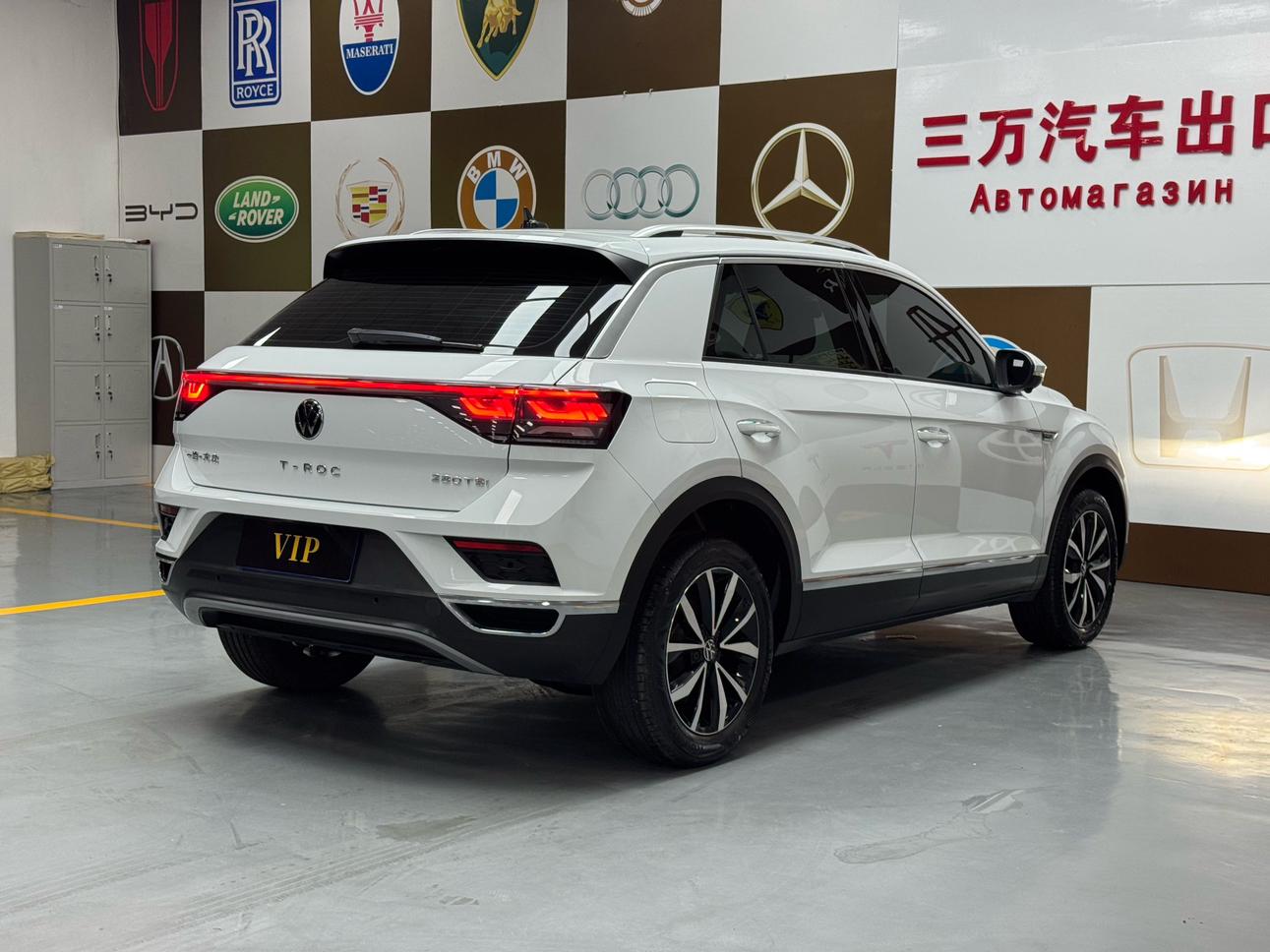 Volkswagen T-Roc 2023 thumb 4