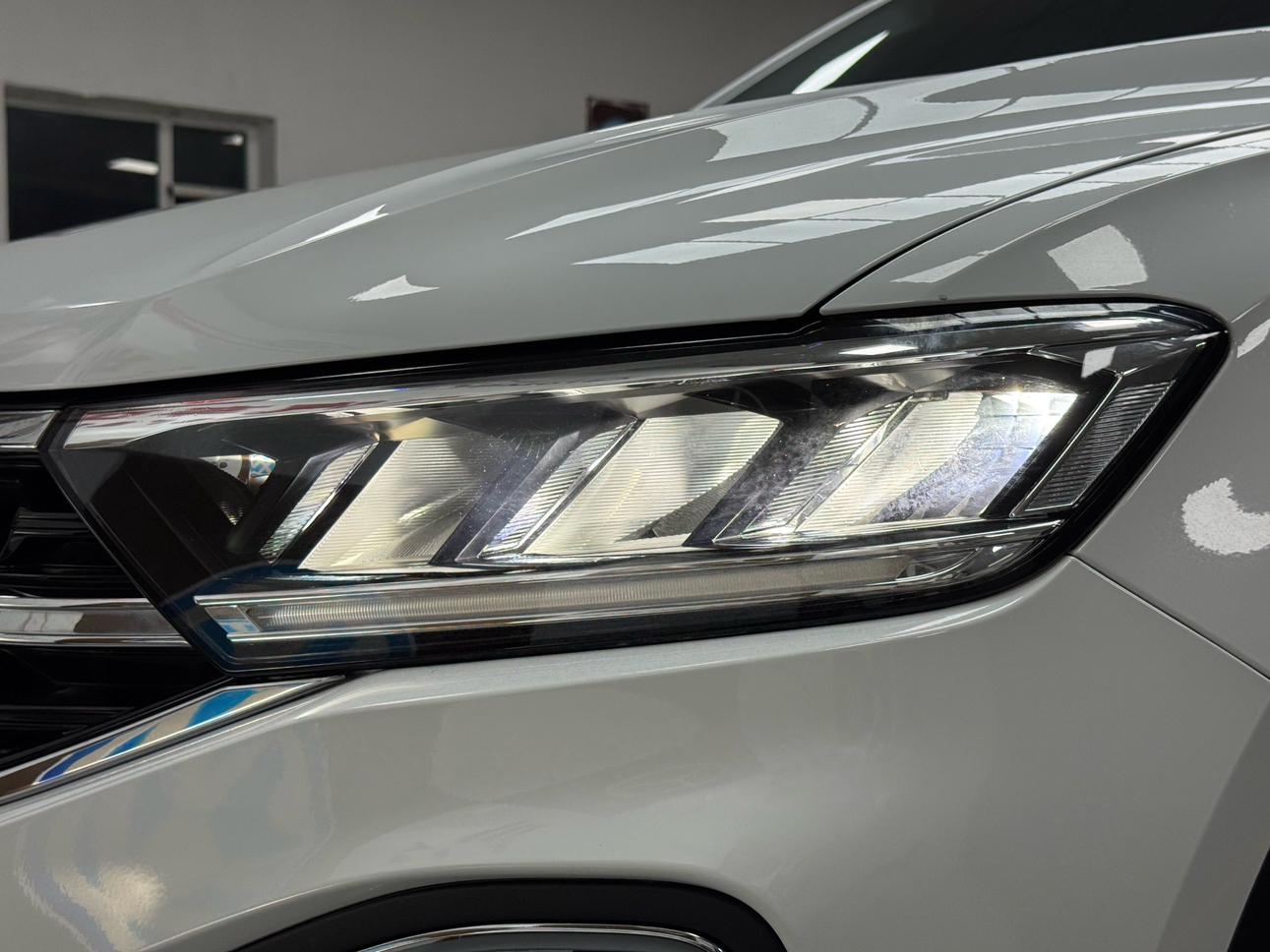 Volkswagen T-Roc 2023 thumb 6
