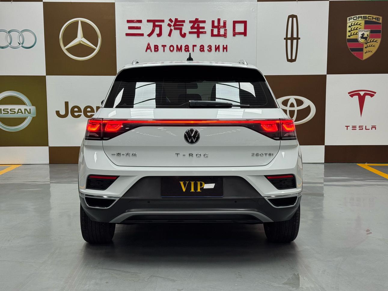 Volkswagen T-Roc 2023 thumb 12