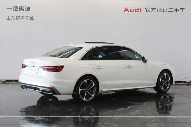 Audi A4 2024 thumb 2