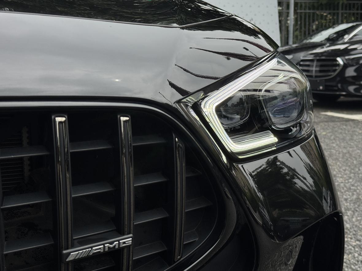 Mercedes-Benz AMG GT 2025 thumb 4