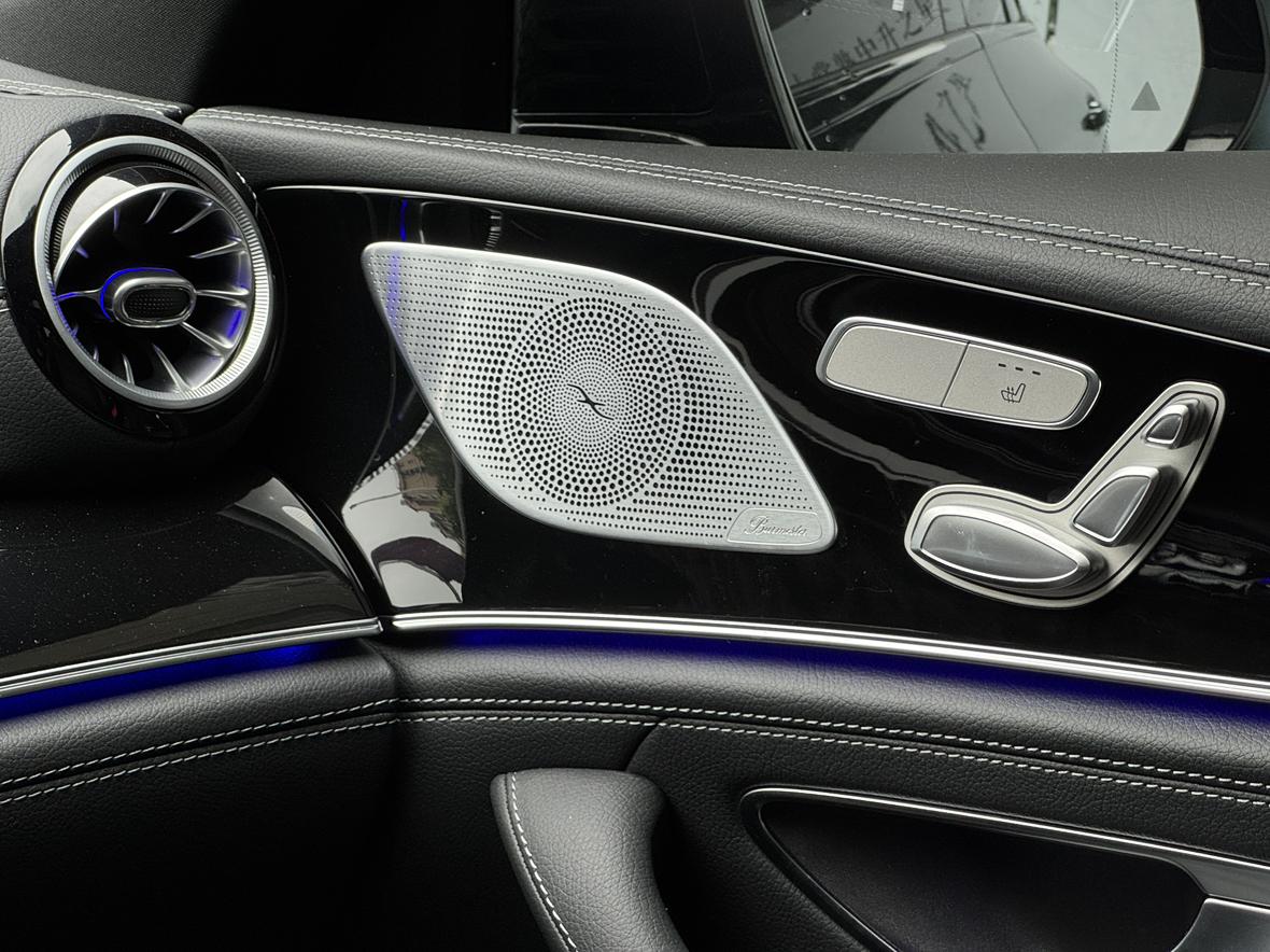 Mercedes-Benz AMG GT 2025 thumb 8