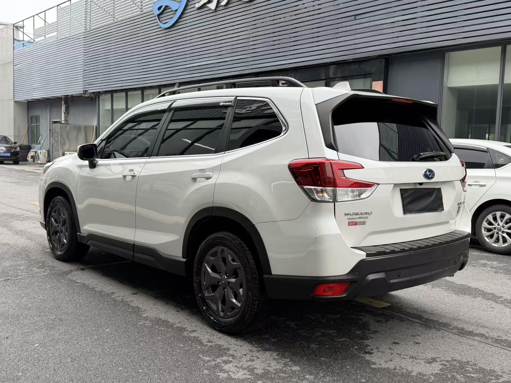 Subaru Forester 2022 thumb 2
