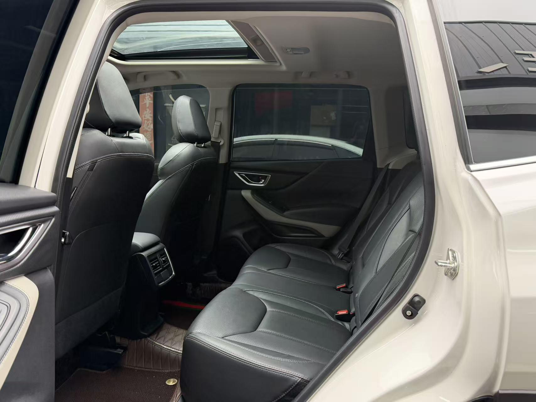 Subaru Forester 2022 thumb 10