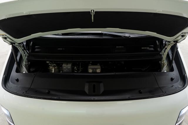 Lixiang (Li Auto) Mega 2024 thumb 8