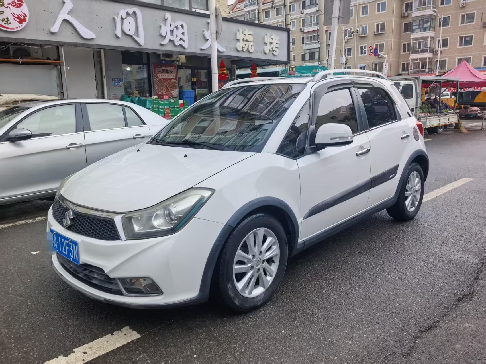 Suzuki SX4 2013 thumb 8