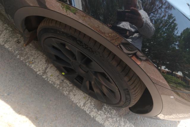 Tesla Model Y 2022 thumb 3