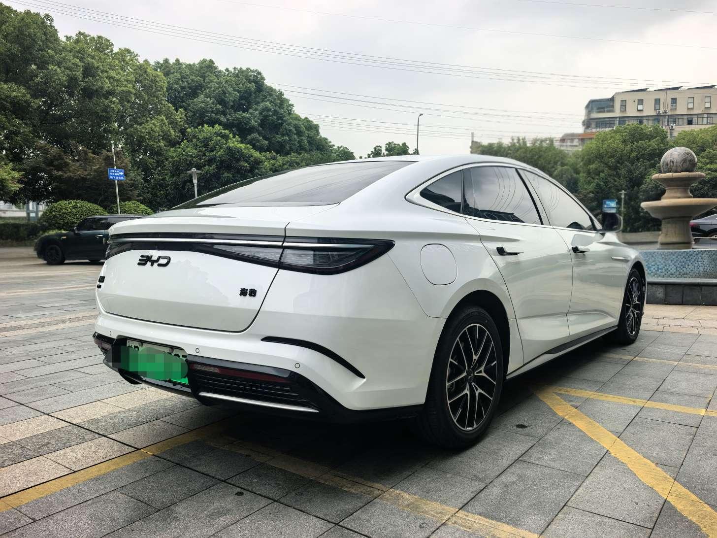 BYD Seal 2023 thumb 2