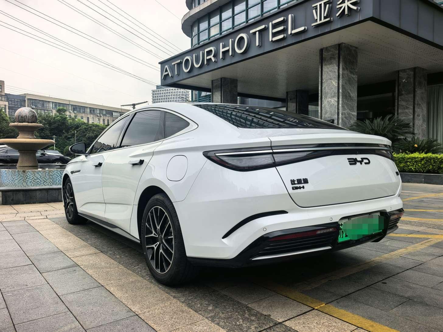 BYD Seal 2023 thumb 10