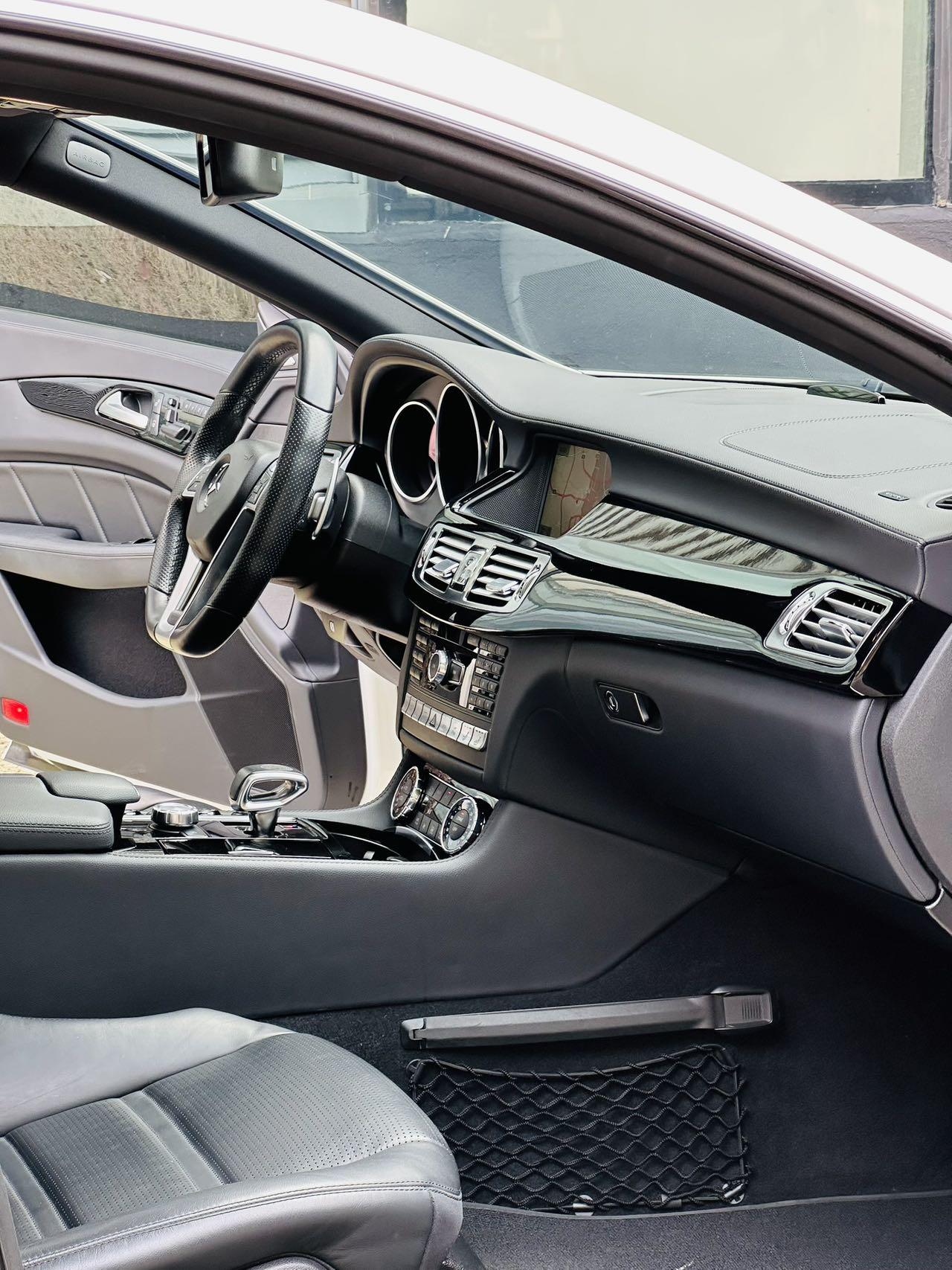 Mercedes-Benz CLS AMG 2013 thumb 8