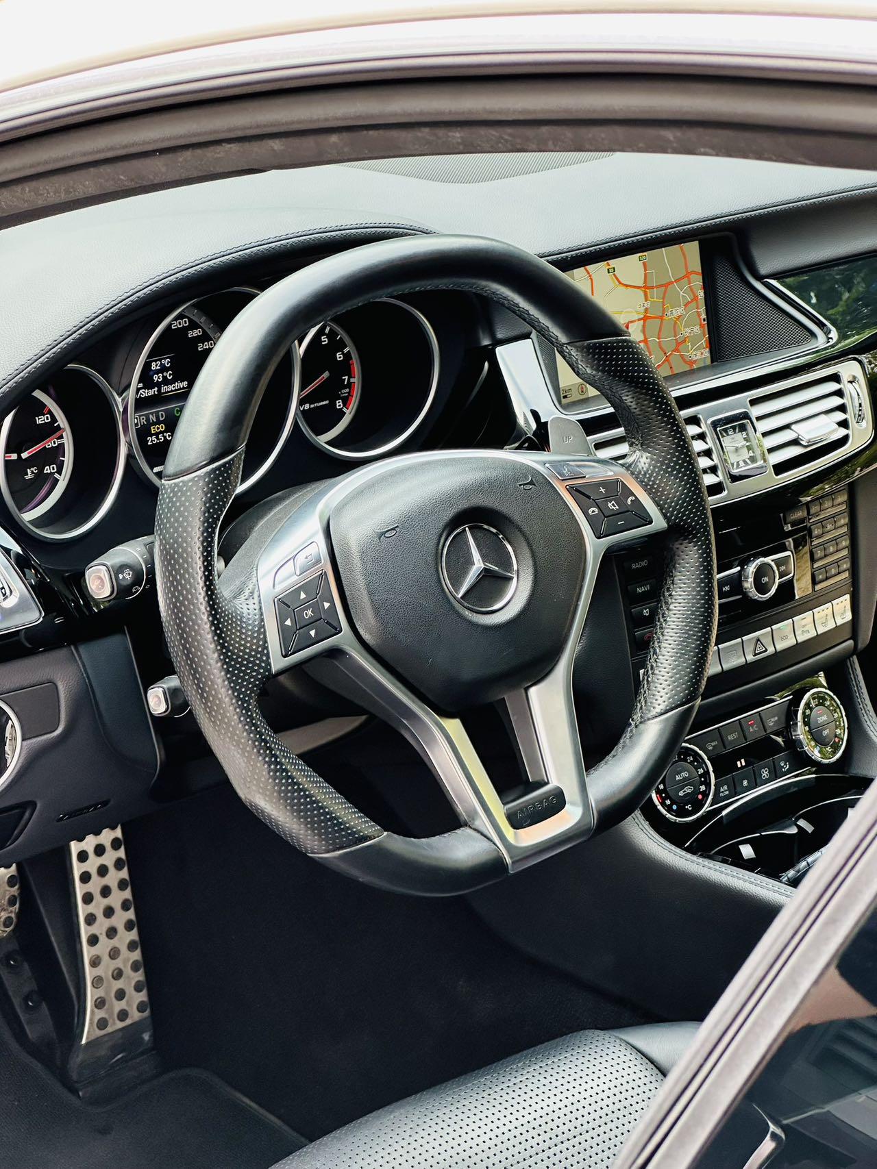 Mercedes-Benz CLS AMG 2013 thumb 12