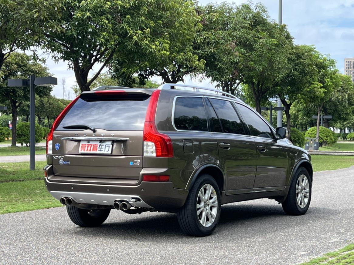 Volvo XC90 2013 thumb 5