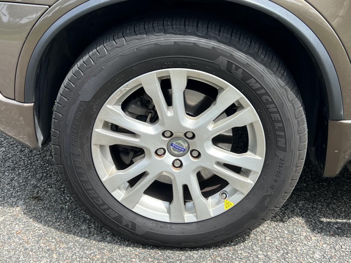 Volvo XC90 2013 thumb 9