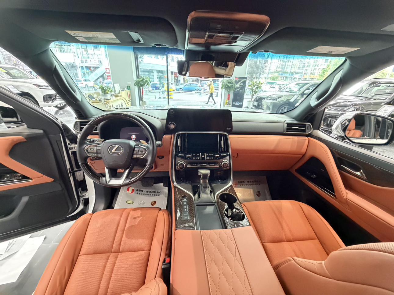 Lexus LX 2023 thumb 4