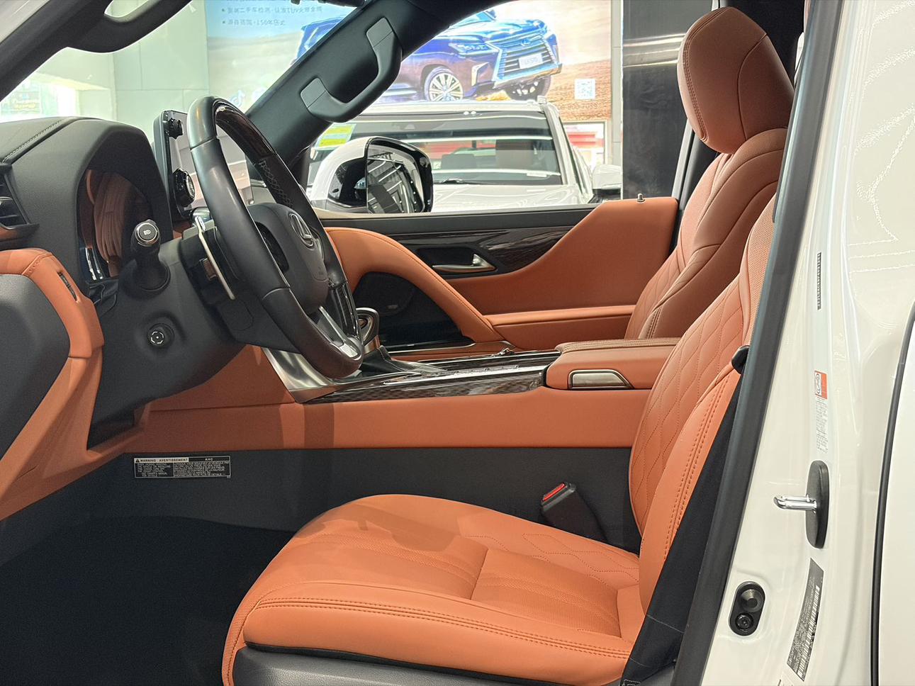 Lexus LX 2023 thumb 8