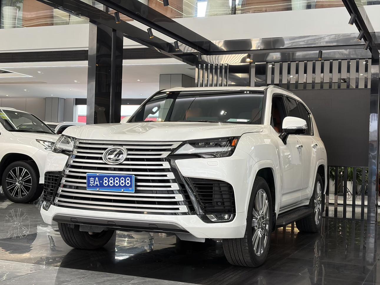 Lexus LX 2023 thumb 12
