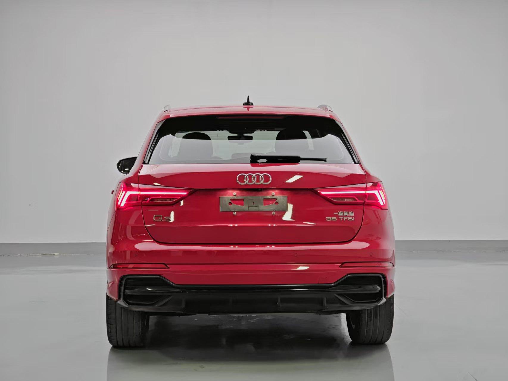 Audi Q3 2023 thumb 3