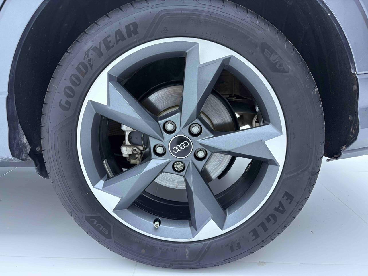Audi Q3 2022 thumb 5