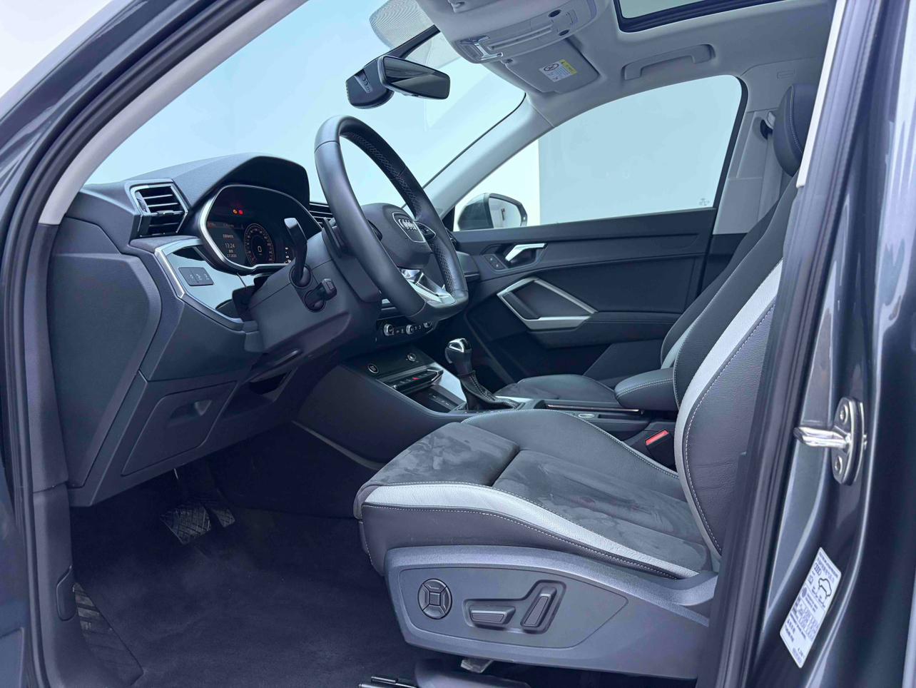 Audi Q3 2022 thumb 12