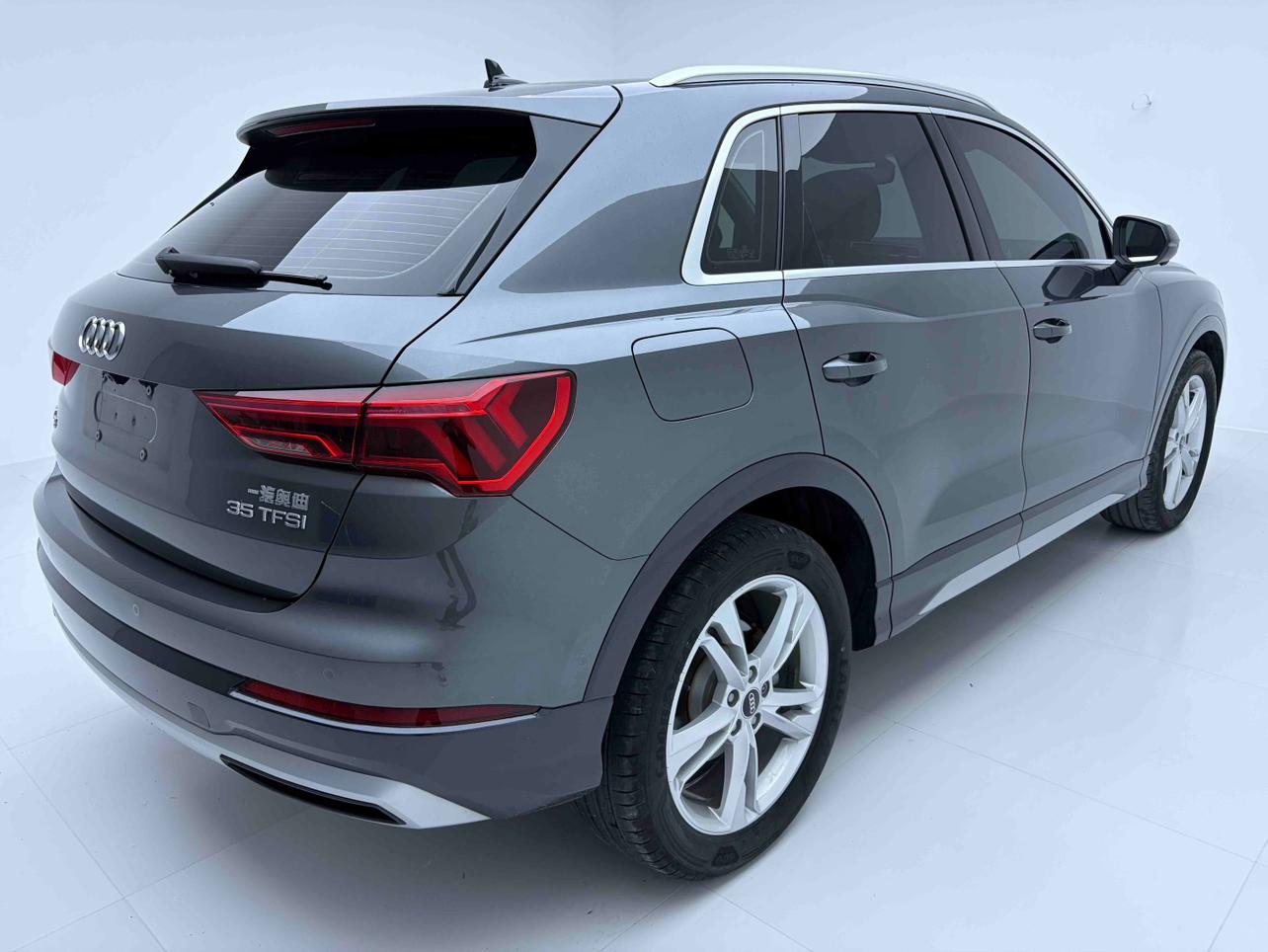 Audi Q3 2022 thumb 4