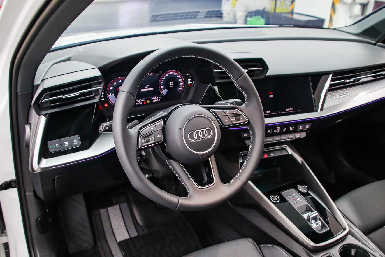 Audi A3 2023 thumb 12