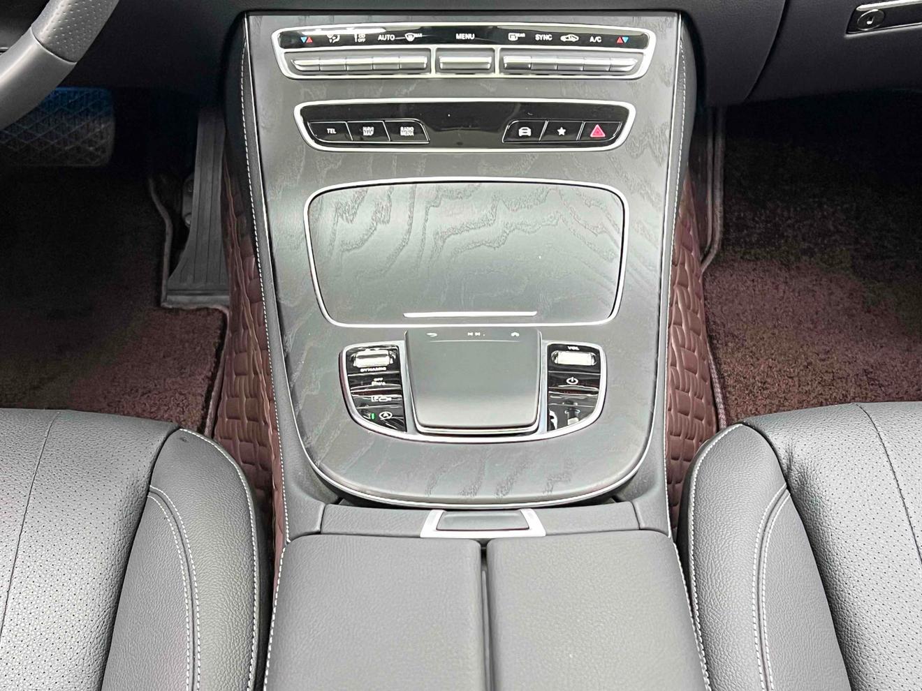 Mercedes-Benz E-Класс 2023 thumb 9