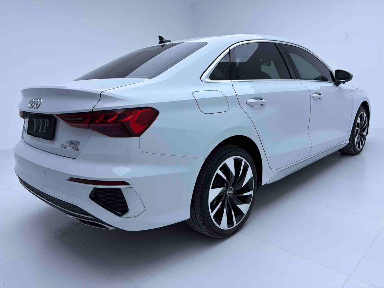 Audi A3 2023 thumb 4