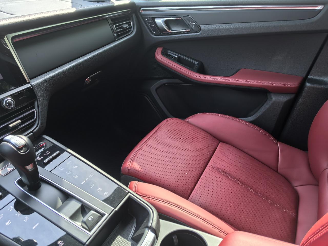 Porsche Macan 2022 thumb 7