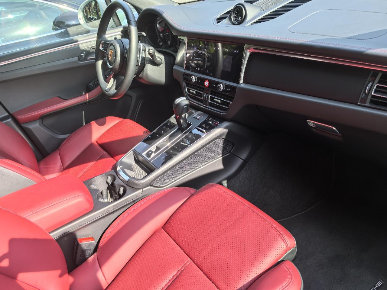 Porsche Macan 2022 thumb 8