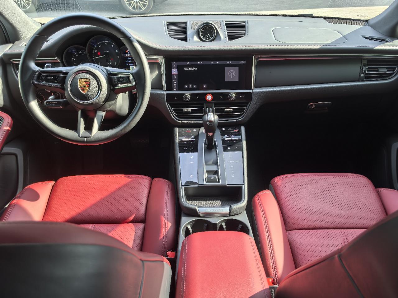 Porsche Macan 2022 thumb 9