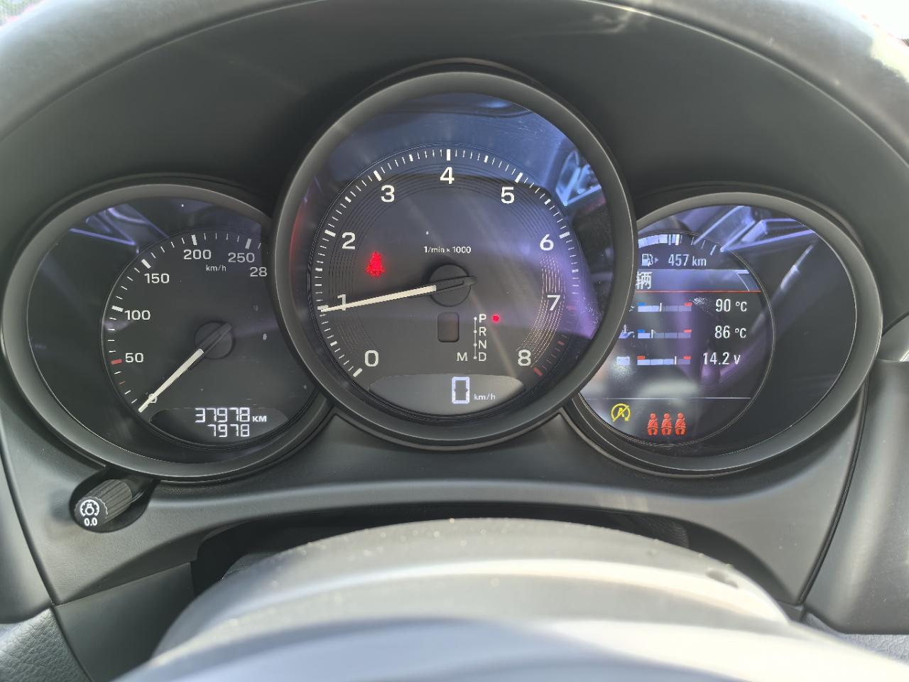 Porsche Macan 2022 thumb 11